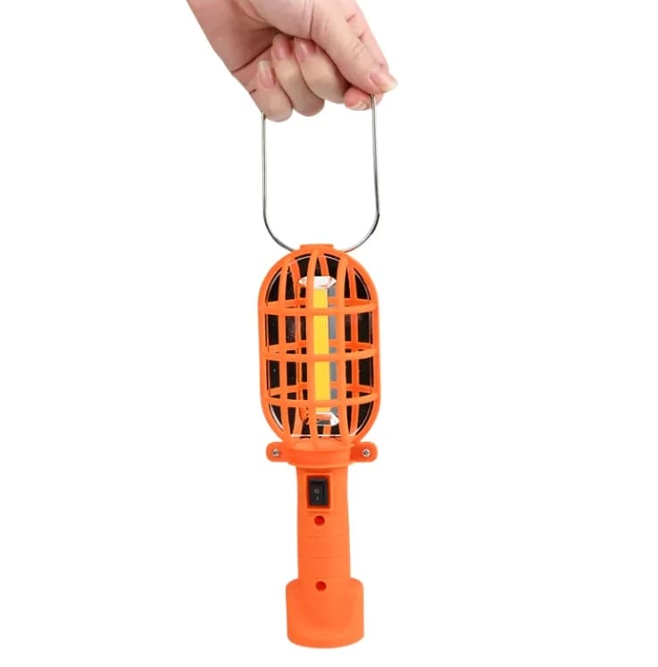 Factory Supply Cheap  3*AA Battery 1 COB LED High Power Portable Work Light With Hook and Strong Magnet