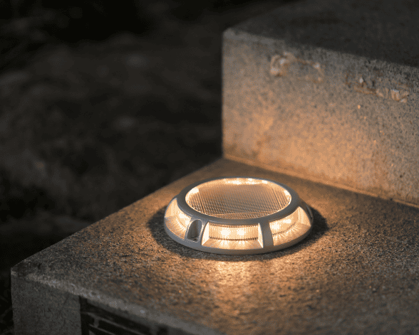 Everstar Small Size LED Solar Garden Lamp Waterproof Outdoor Driveway Lights for Office Step Sidewalk Pathway