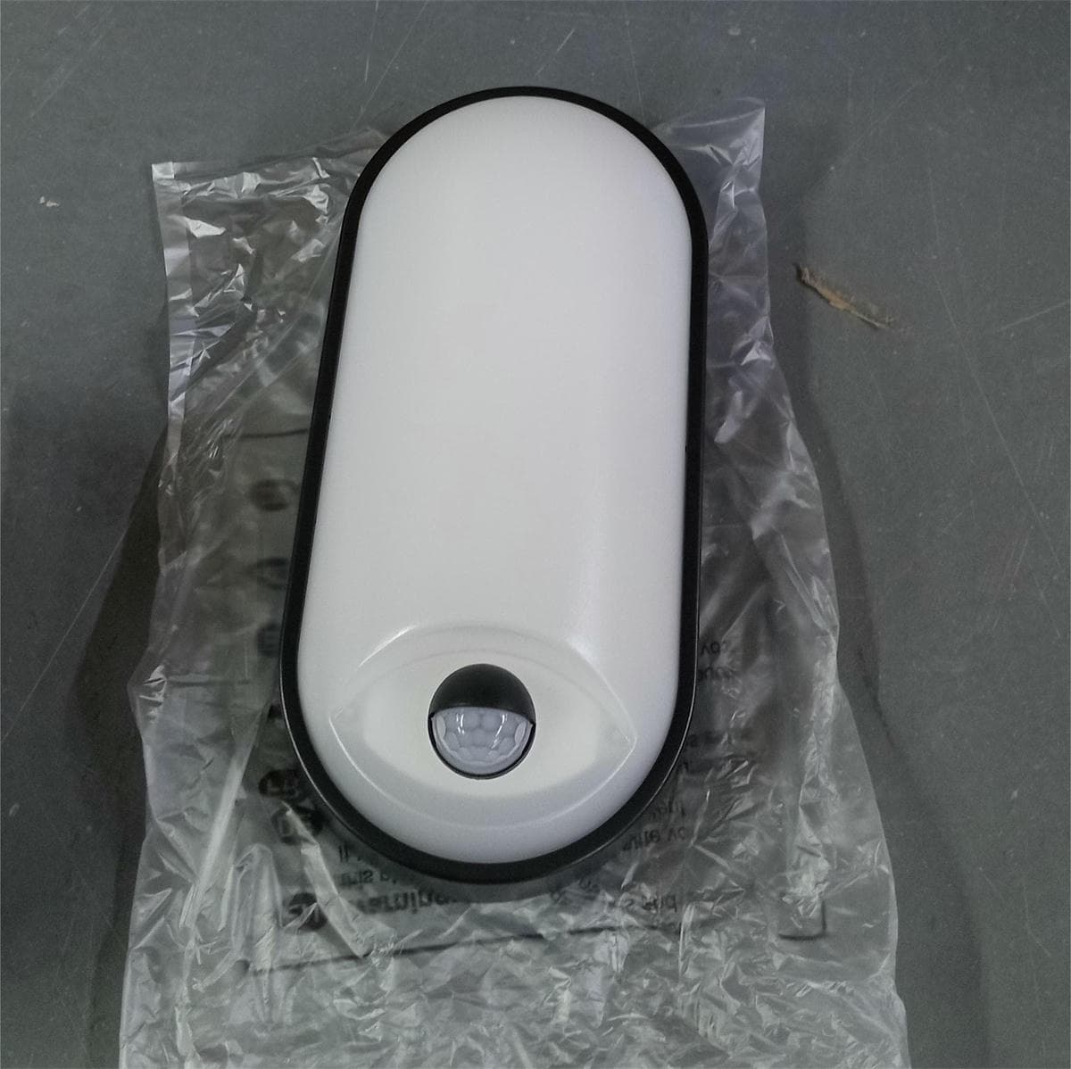 Wholesale Led Oval 15w Wall Light Bulkhead Light Waterproof IP65 With 3CCT and PIR  for Outdoor