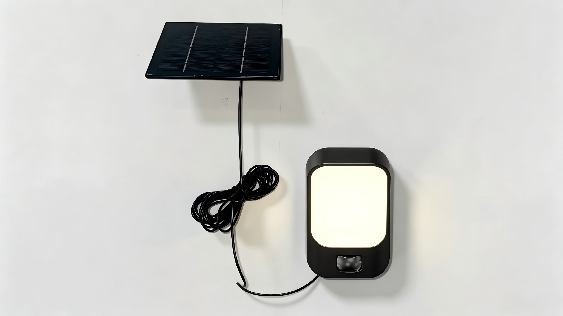 Outdoor Solar Wall  Lamp  With PIR Sensor   Adjustable irradiation direction