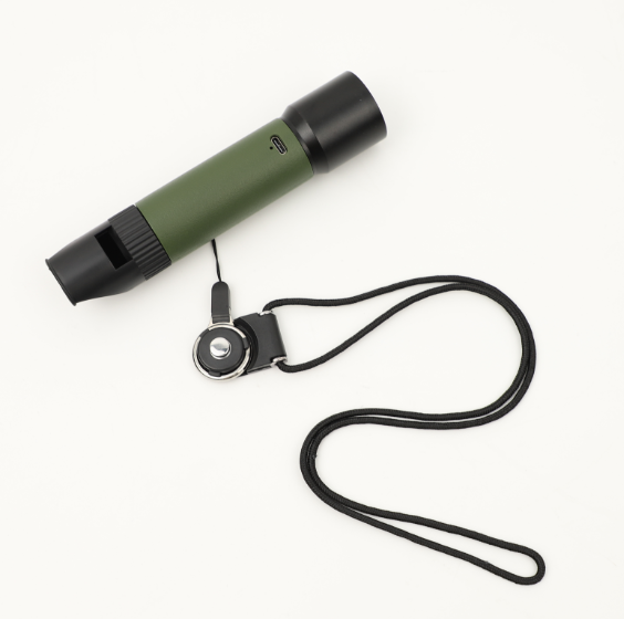 Whistle flashlight